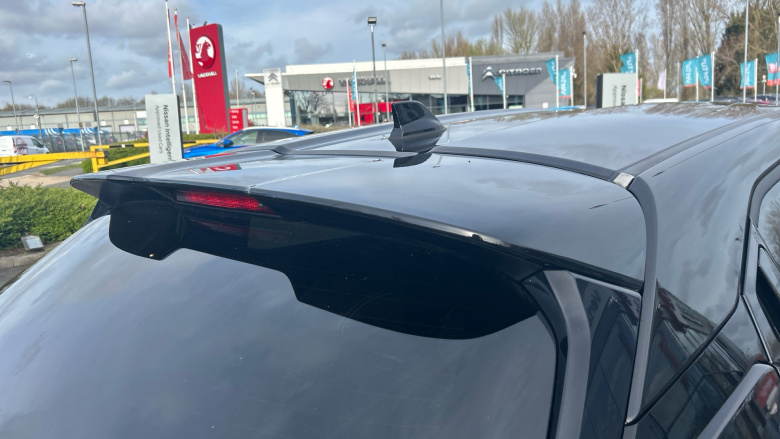 Nissan Juke 1.0 DiG-T 114 Tekna 5dr Petrol Hatchback